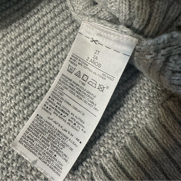 Old Navy Funnel-Neck Capelet Grey Sweater size 2T - Picture 3 of 4